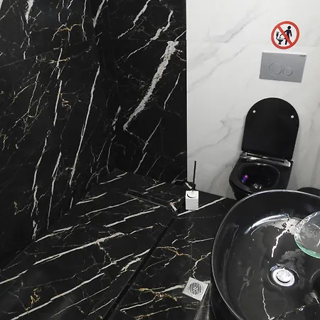 Antonio's Luxury * سالونيك